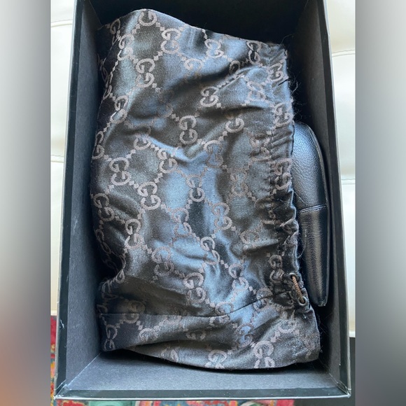 Gucci classic leather pumps. - Picture 13 of 13